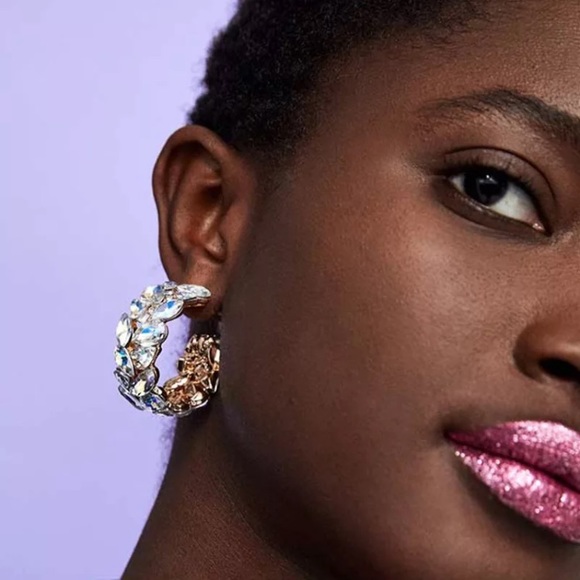 Beautiful Rhinestone Crystal Hoop - Picture 3 of 6